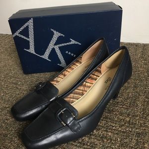 Anne Klein blue kitten heel shoe